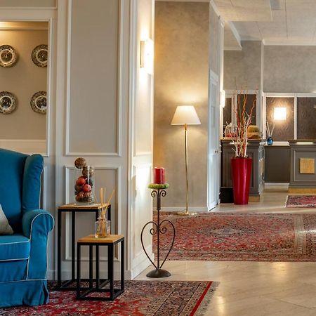 Hotel Ambasciatori Brescia Esterno foto