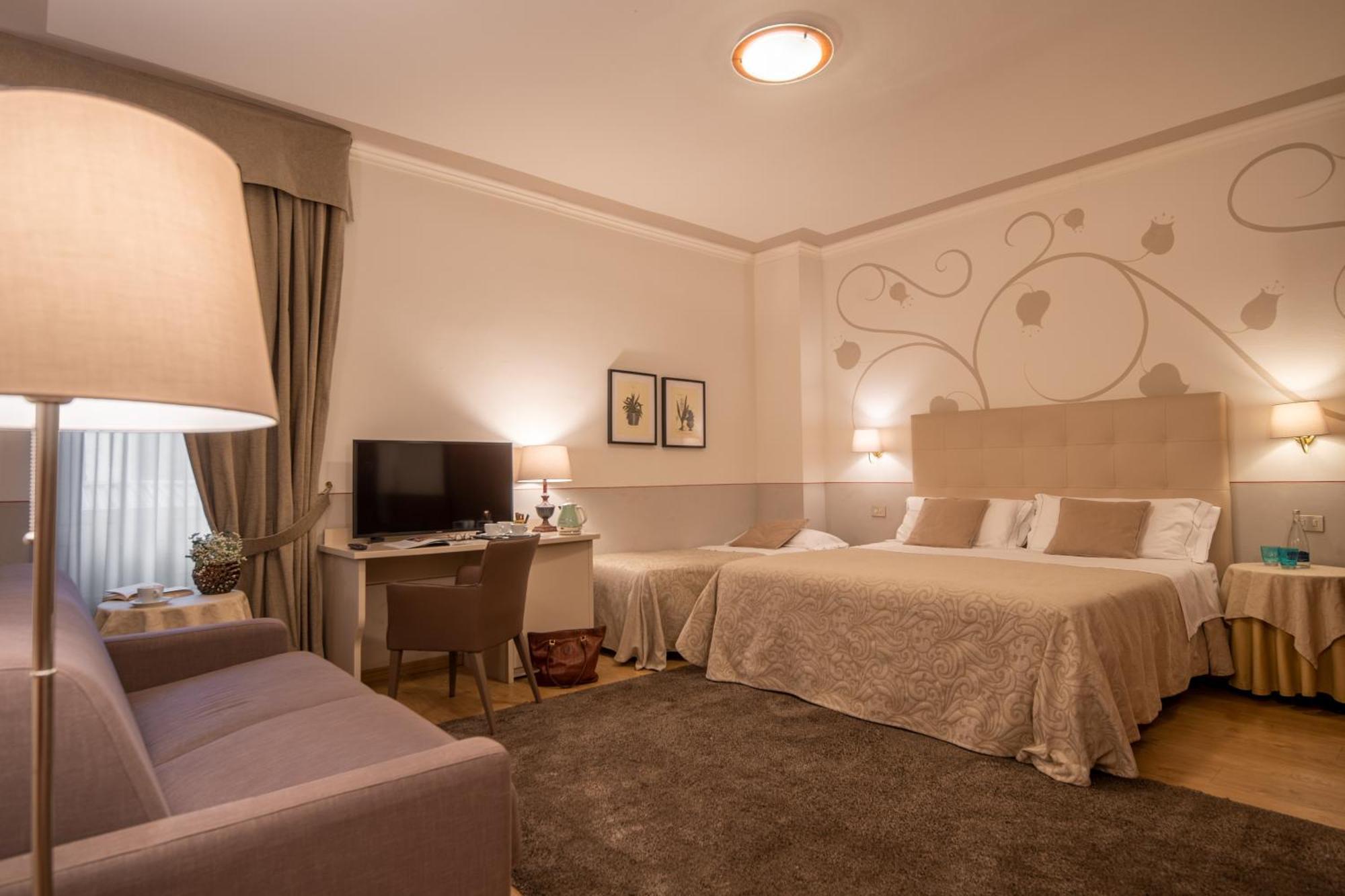 Hotel Ambasciatori Brescia Esterno foto
