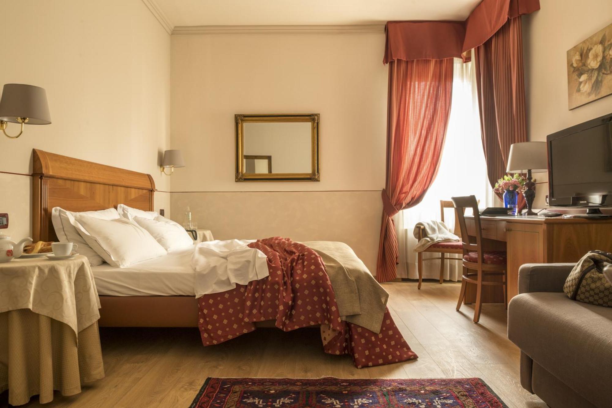 Hotel Ambasciatori Brescia Esterno foto