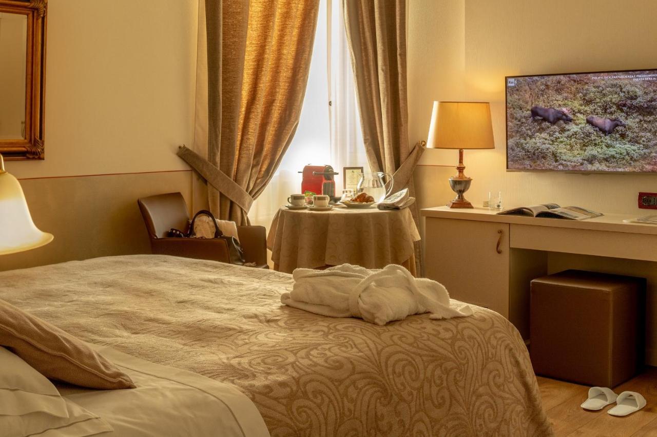Hotel Ambasciatori Brescia Esterno foto
