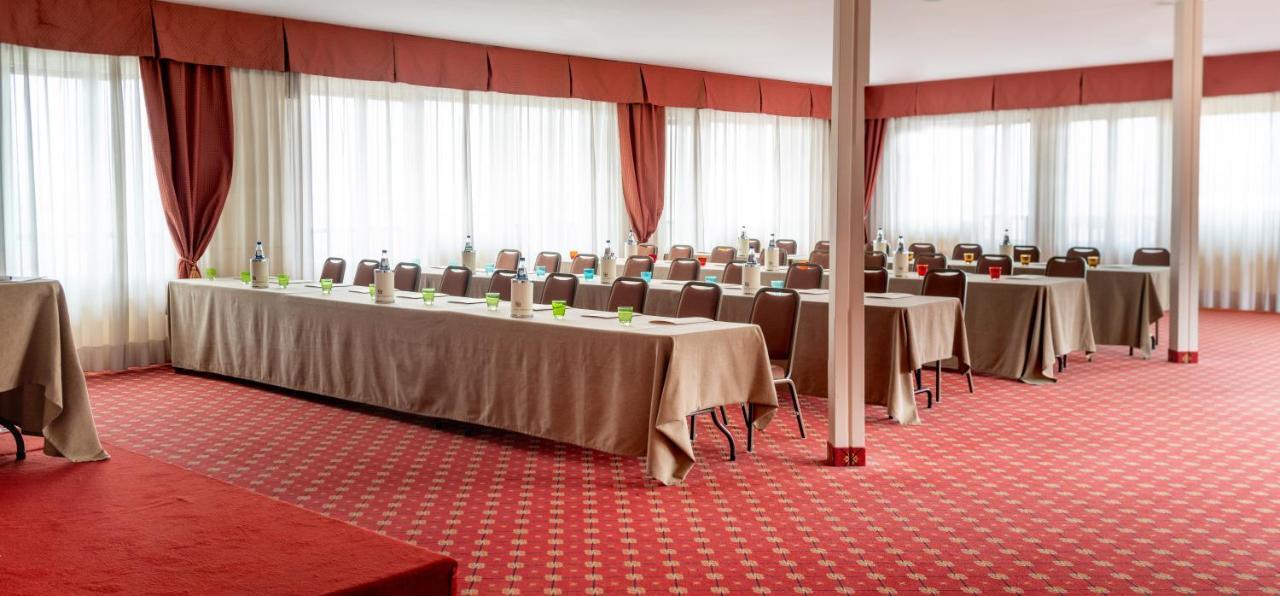 Hotel Ambasciatori Brescia Esterno foto