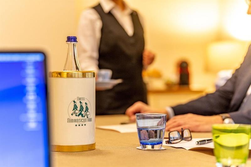 Hotel Ambasciatori Brescia Esterno foto
